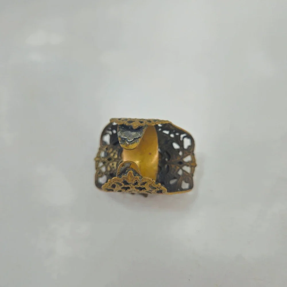 Vintage Style Filigree Adjustable Ring‎ Green Glass Cabochon Antique Brass Tone